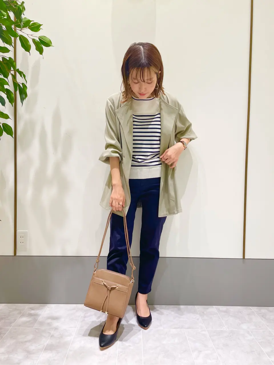 ANY SIS スタッフ コーディネート画像