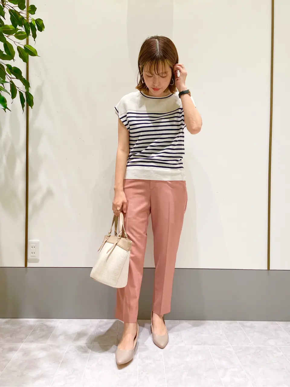 ANY SIS スタッフ コーディネート画像