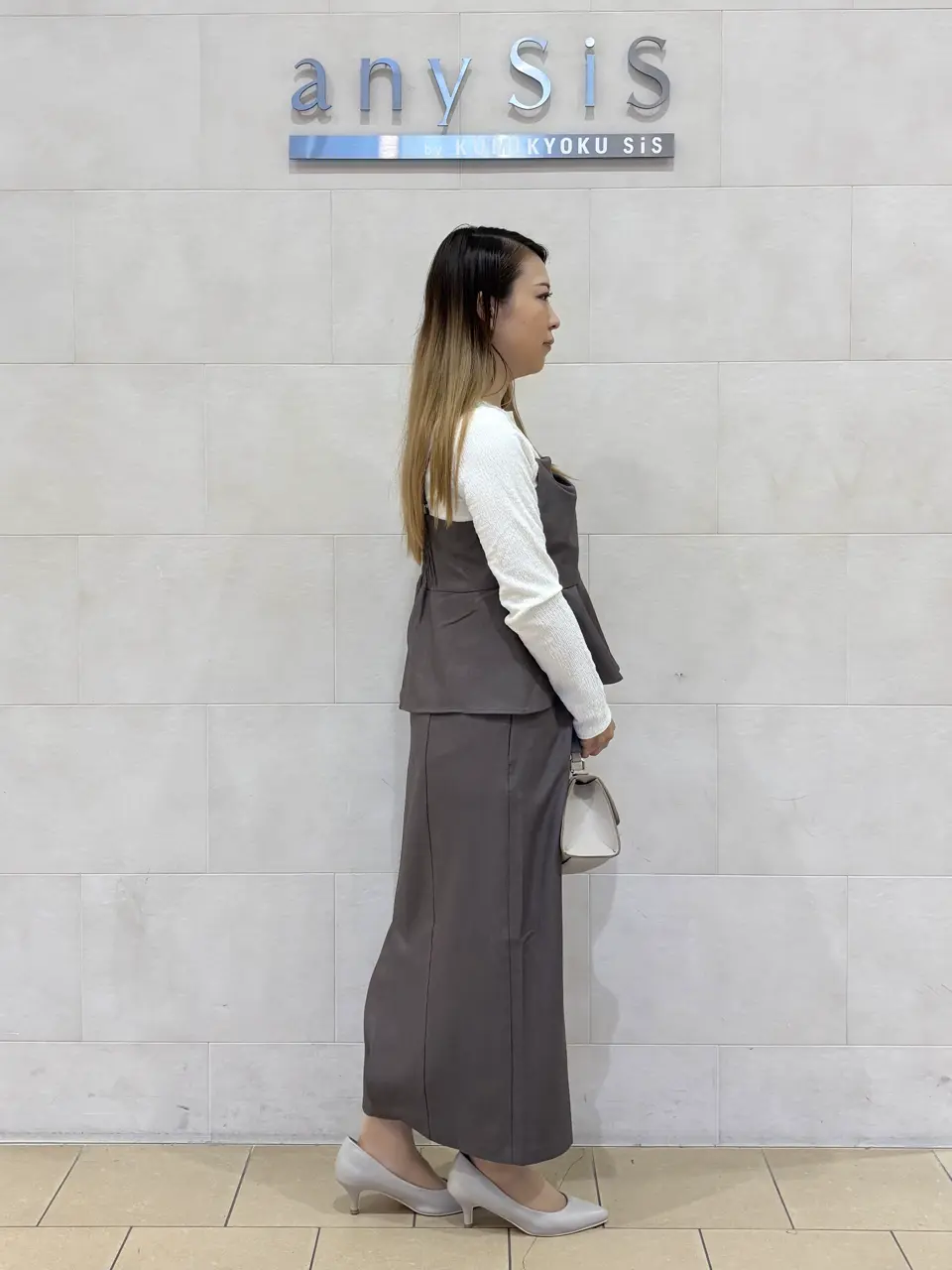 ANY SIS 土居 コーディネート画像