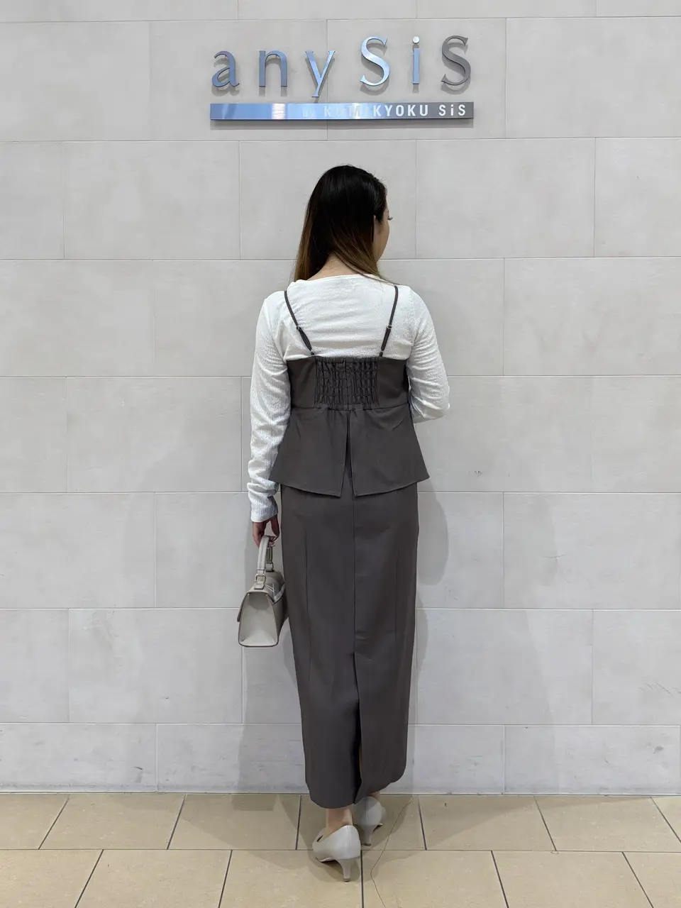 ANY SIS 土居 コーディネート画像