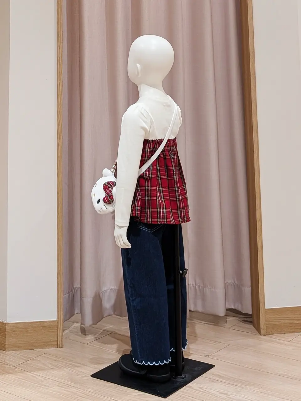 ANY 奥原 コーディネート画像