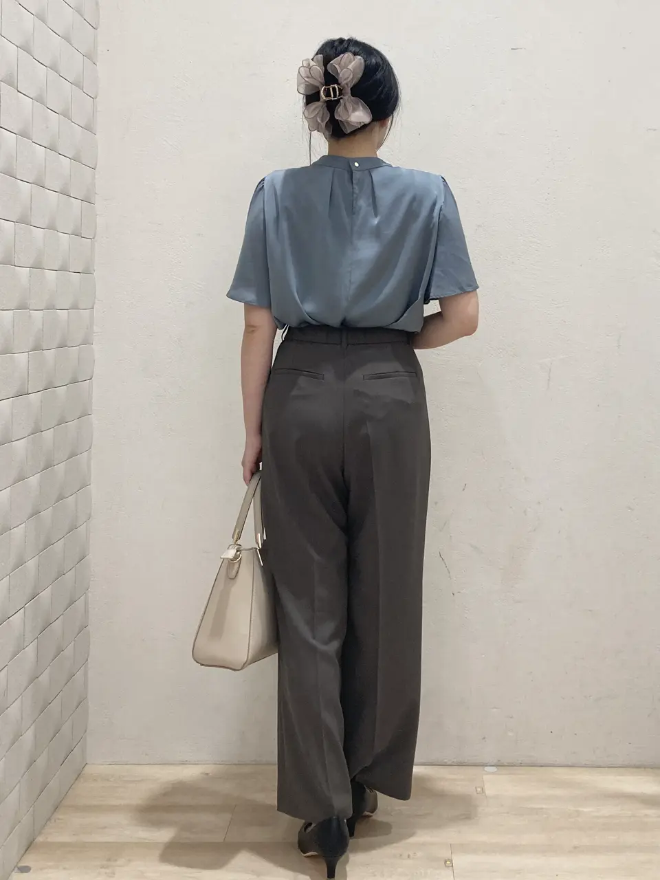 ANY SIS 川根　彩 コーディネート画像