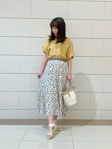 ANY SIS スタッフ コーディネート画像