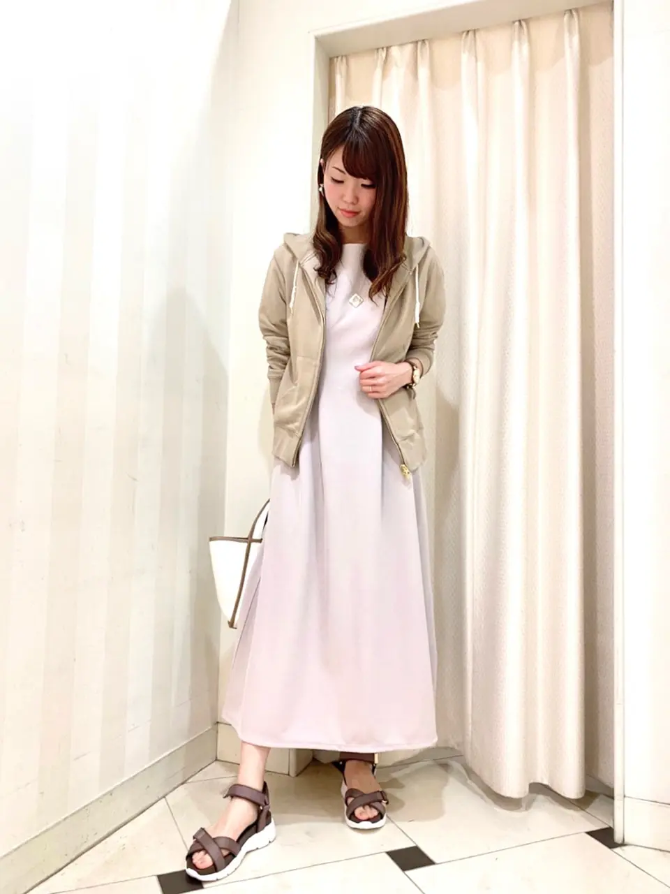 ANY SIS 金井 コーディネート画像