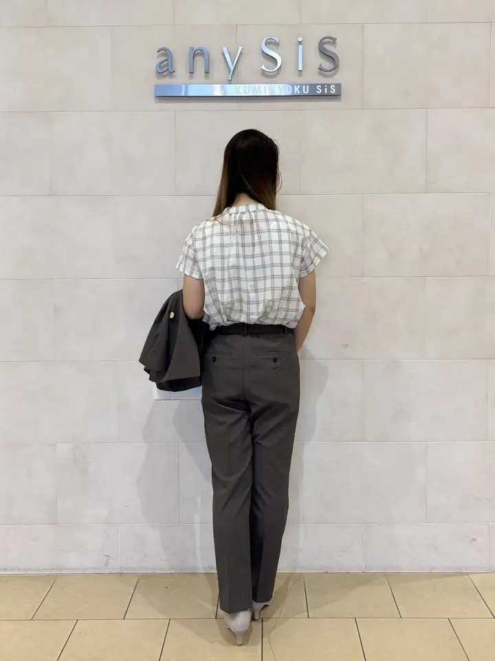 ANY SIS 土居 コーディネート画像