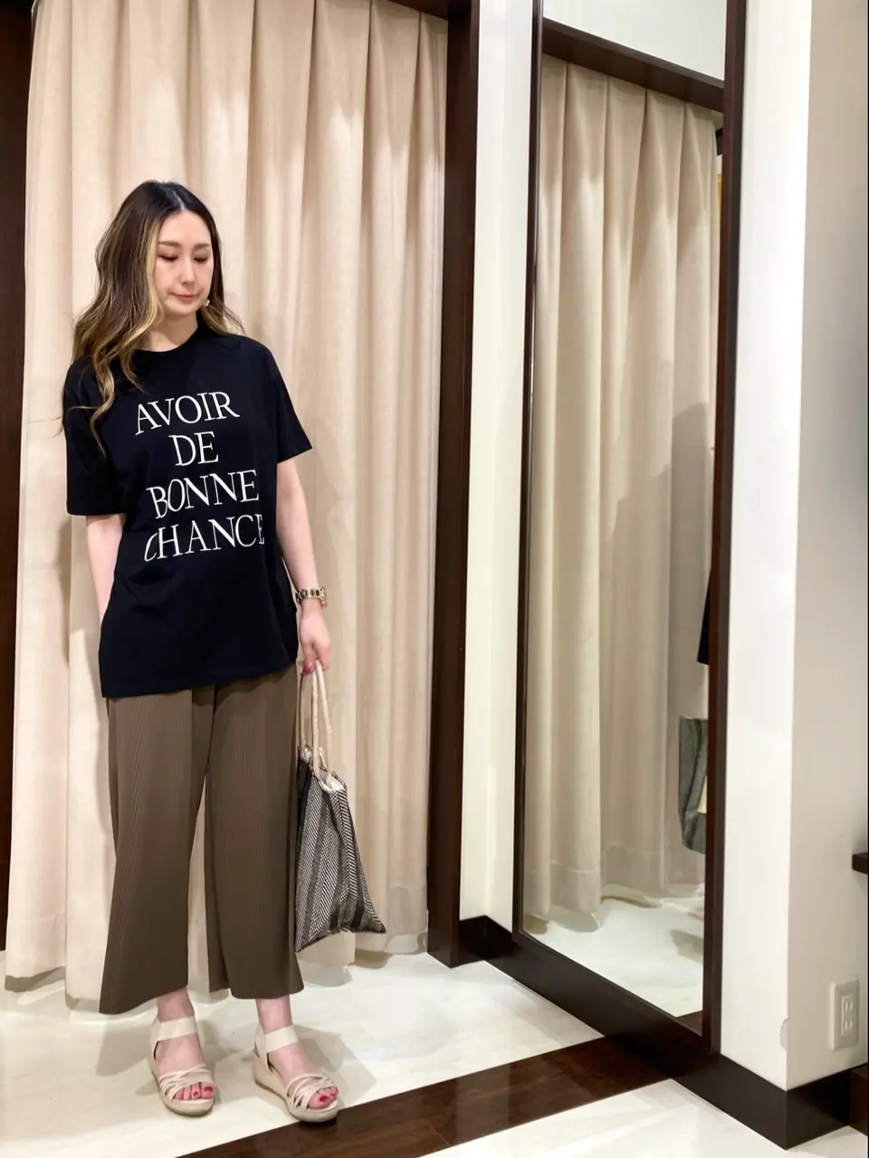 ANY SIS STAFF コーディネート画像