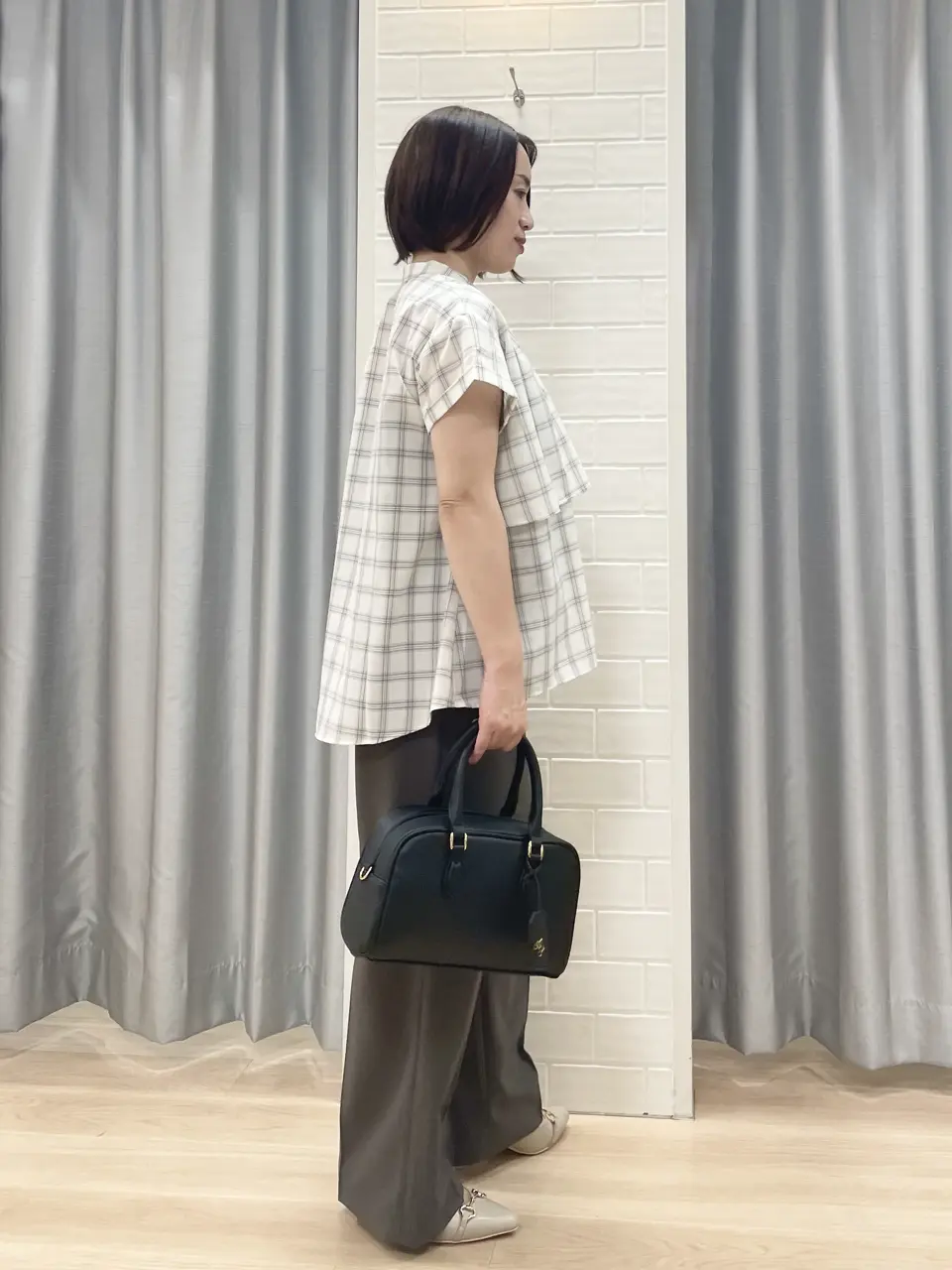 ANY SIS 丸岡 コーディネート画像