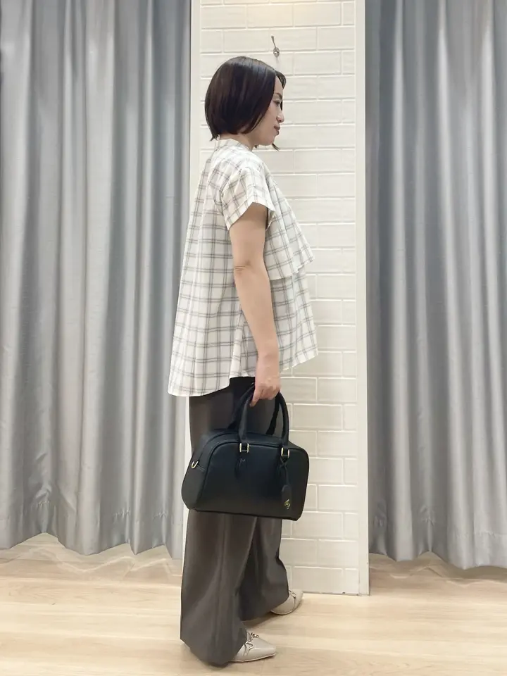 ANY SIS 丸岡 コーディネート画像