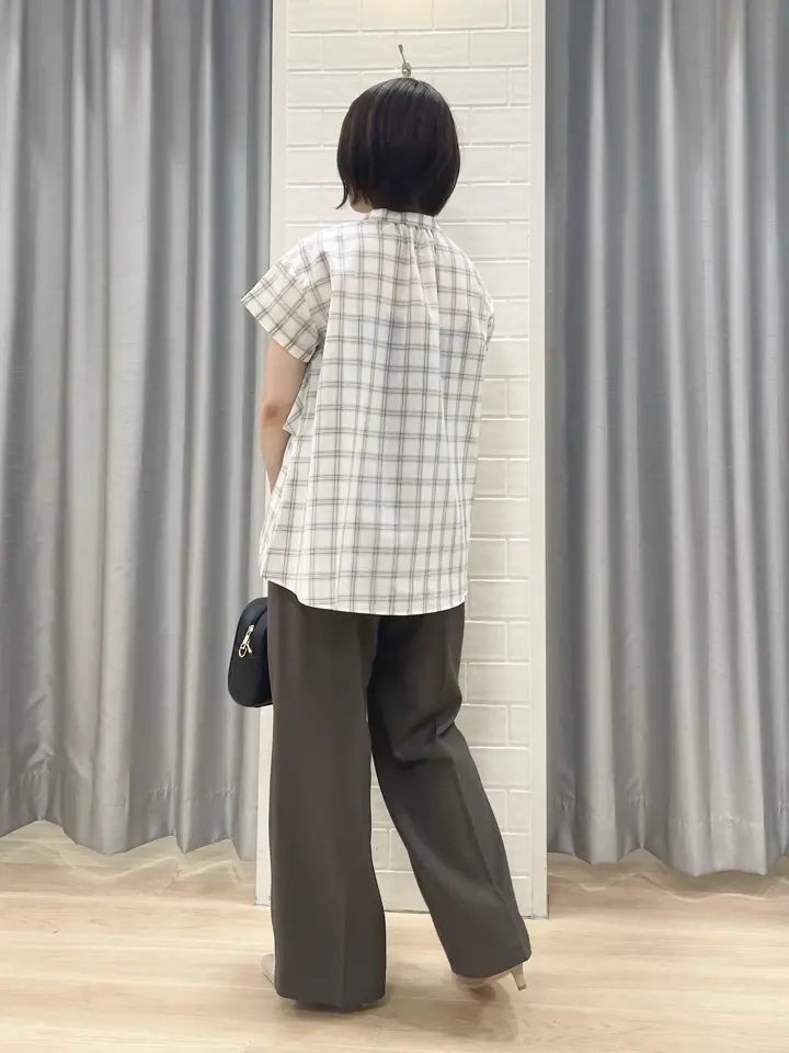 ANY SIS 丸岡 コーディネート画像