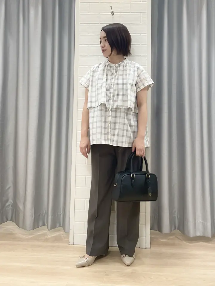 ANY SIS 丸岡 コーディネート画像