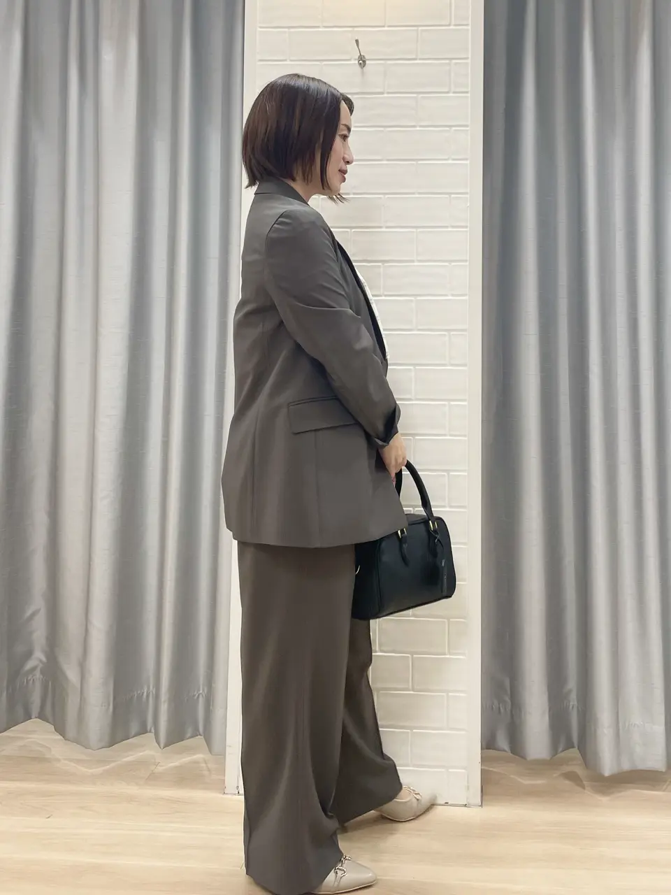 ANY SIS 丸岡 コーディネート画像