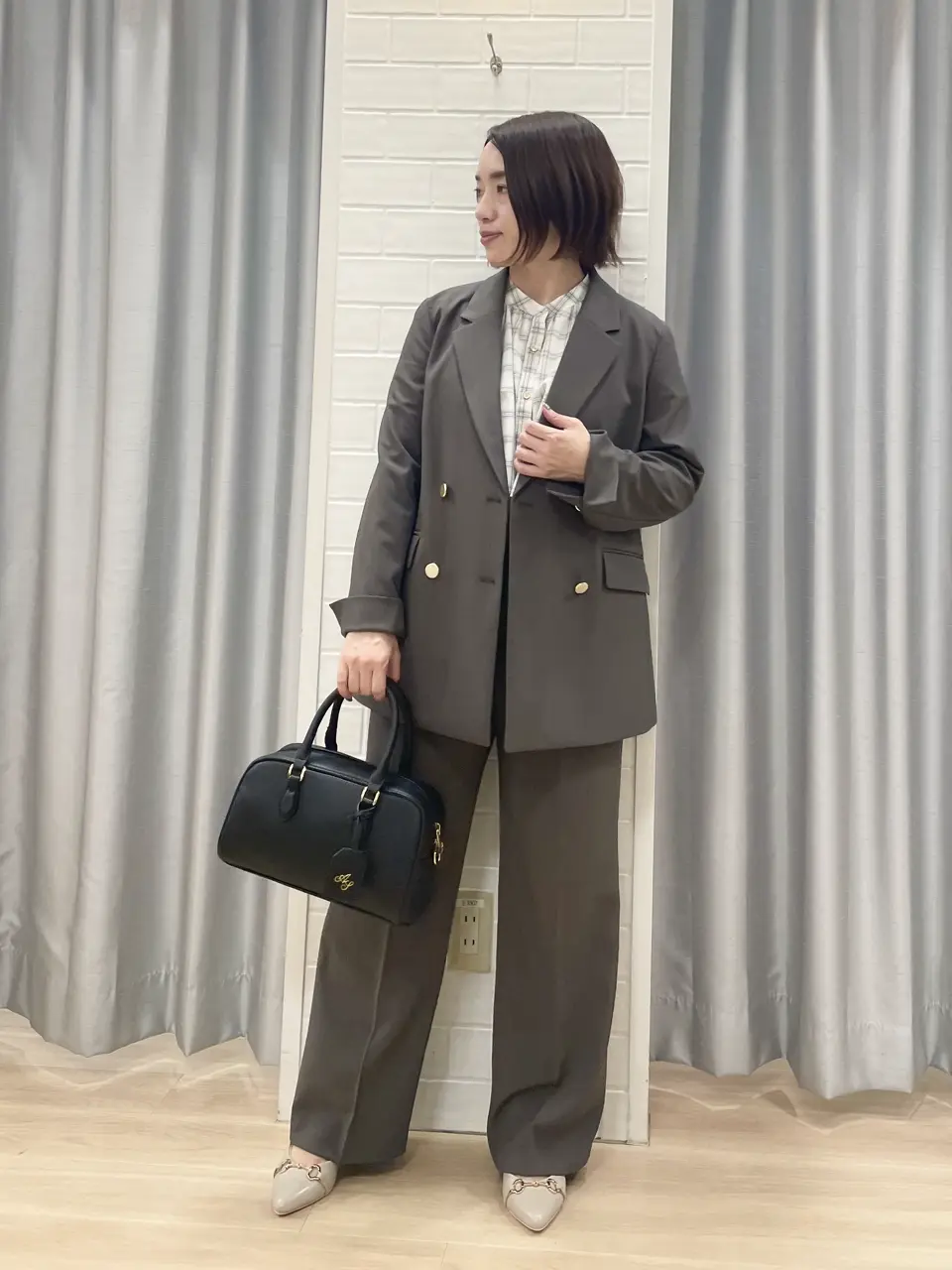 ANY SIS 丸岡 コーディネート画像