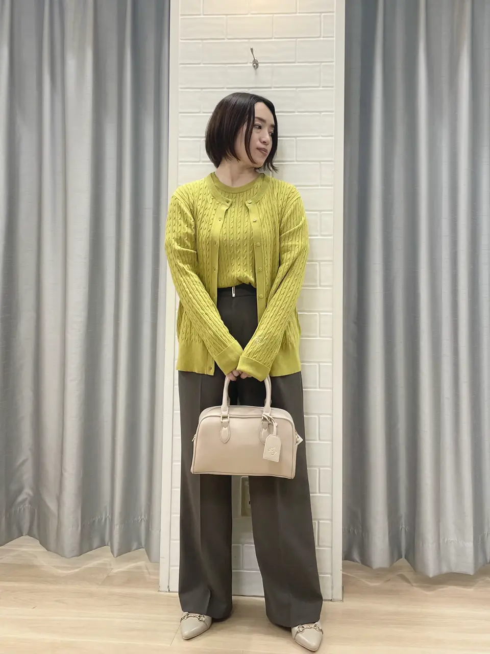 ANY SIS 丸岡 コーディネート画像