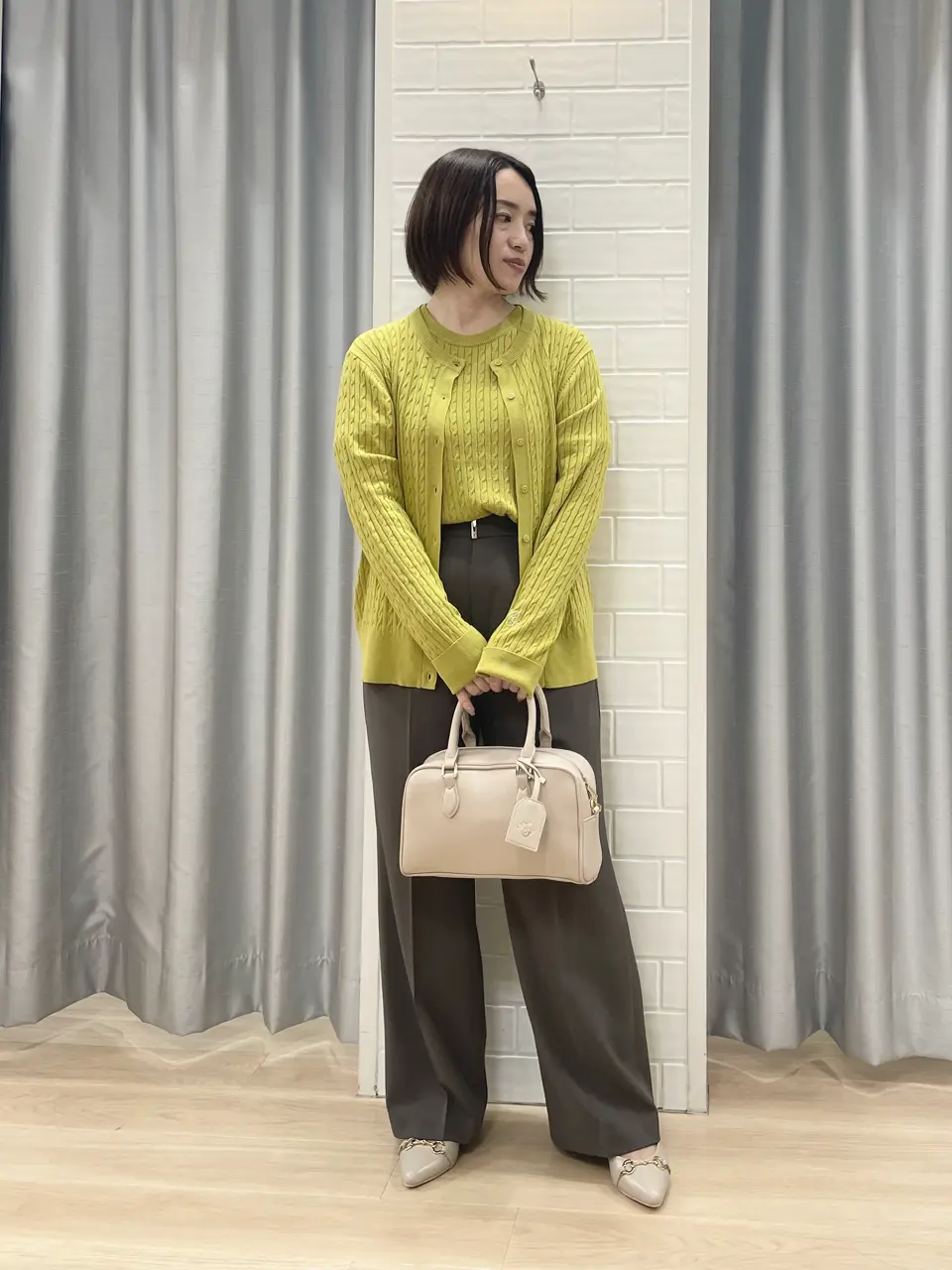 ANY SIS 丸岡 コーディネート画像