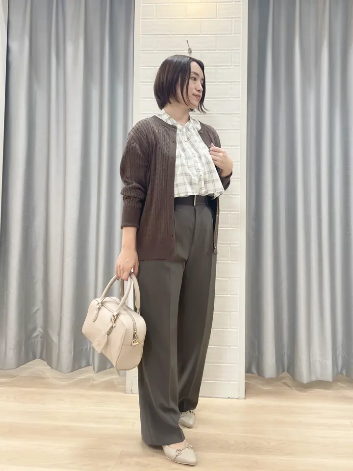 ANY SIS 丸岡 コーディネート画像