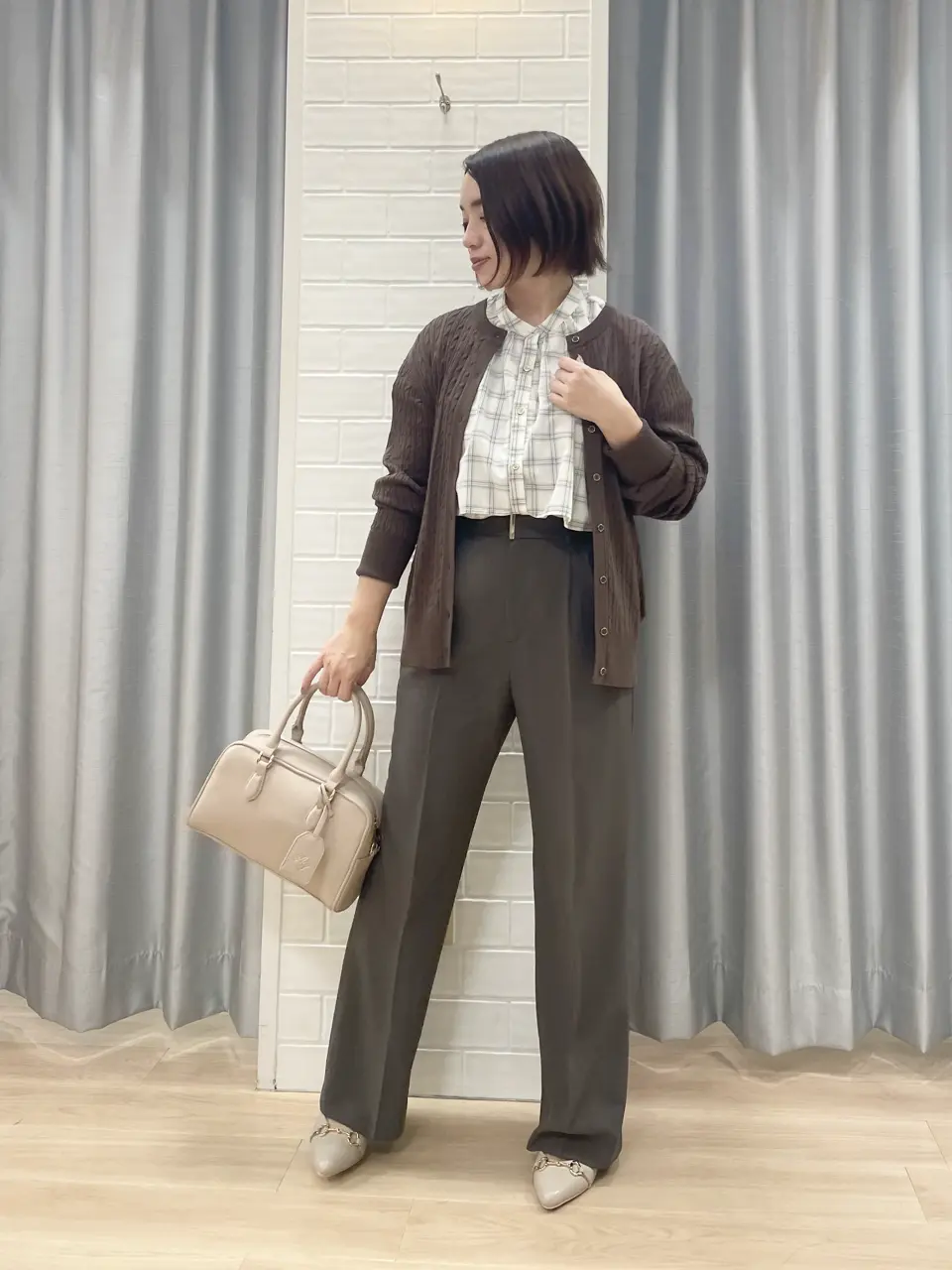 ANY SIS 丸岡 コーディネート画像