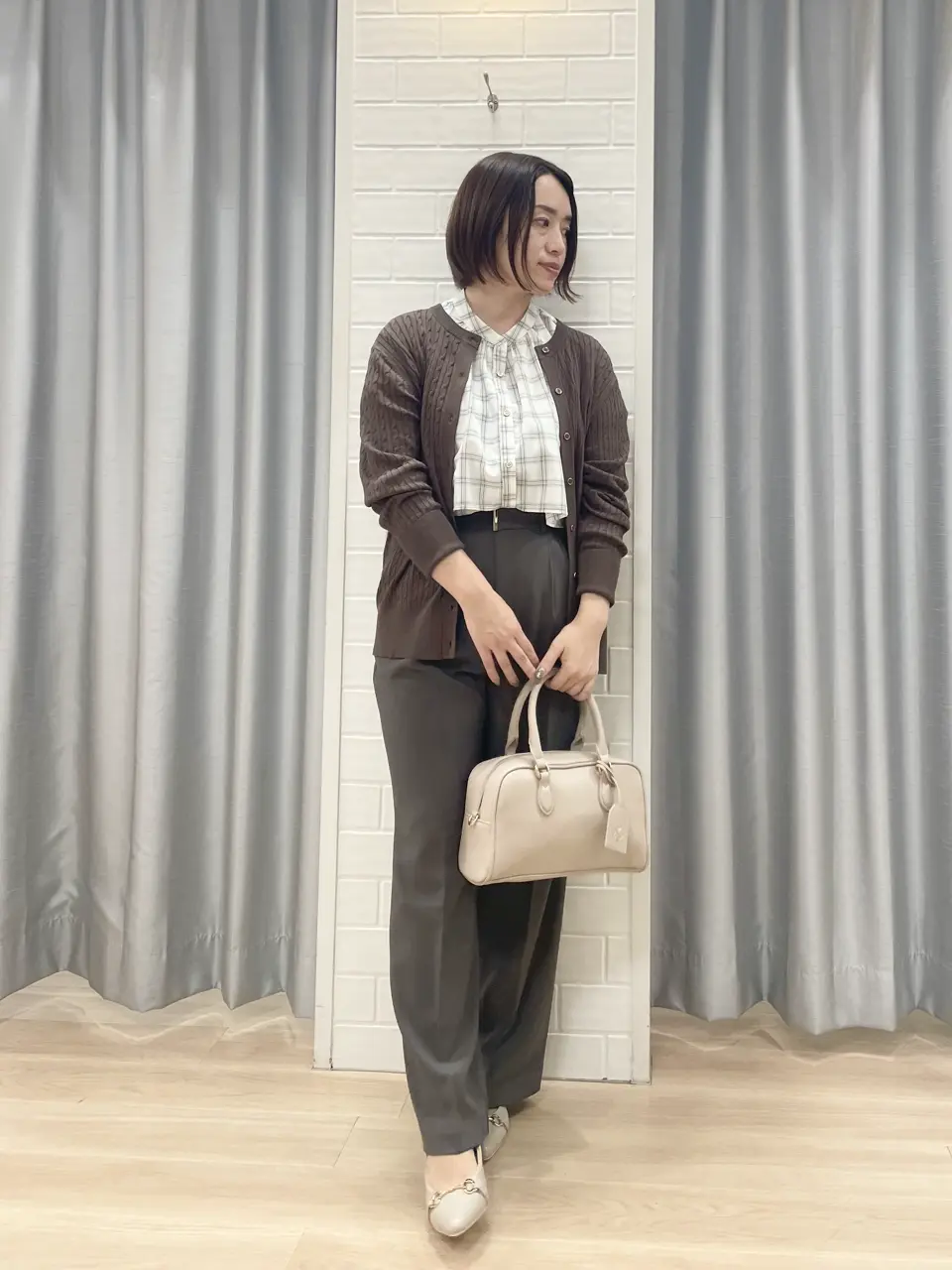 ANY SIS 丸岡 コーディネート画像