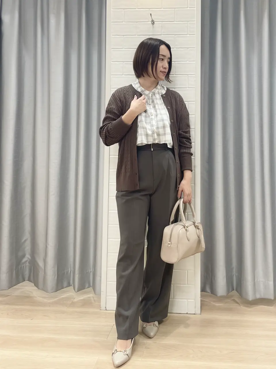 ANY SIS 丸岡 コーディネート画像