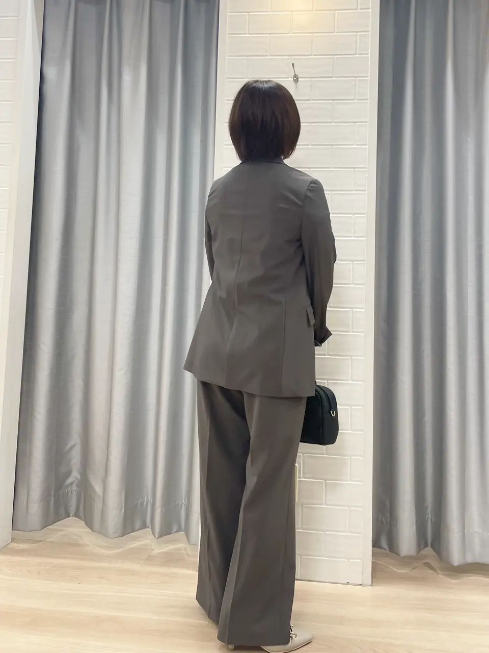 ANY SIS 丸岡 コーディネート画像