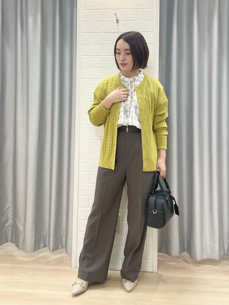 ANY SIS 丸岡 コーディネート画像