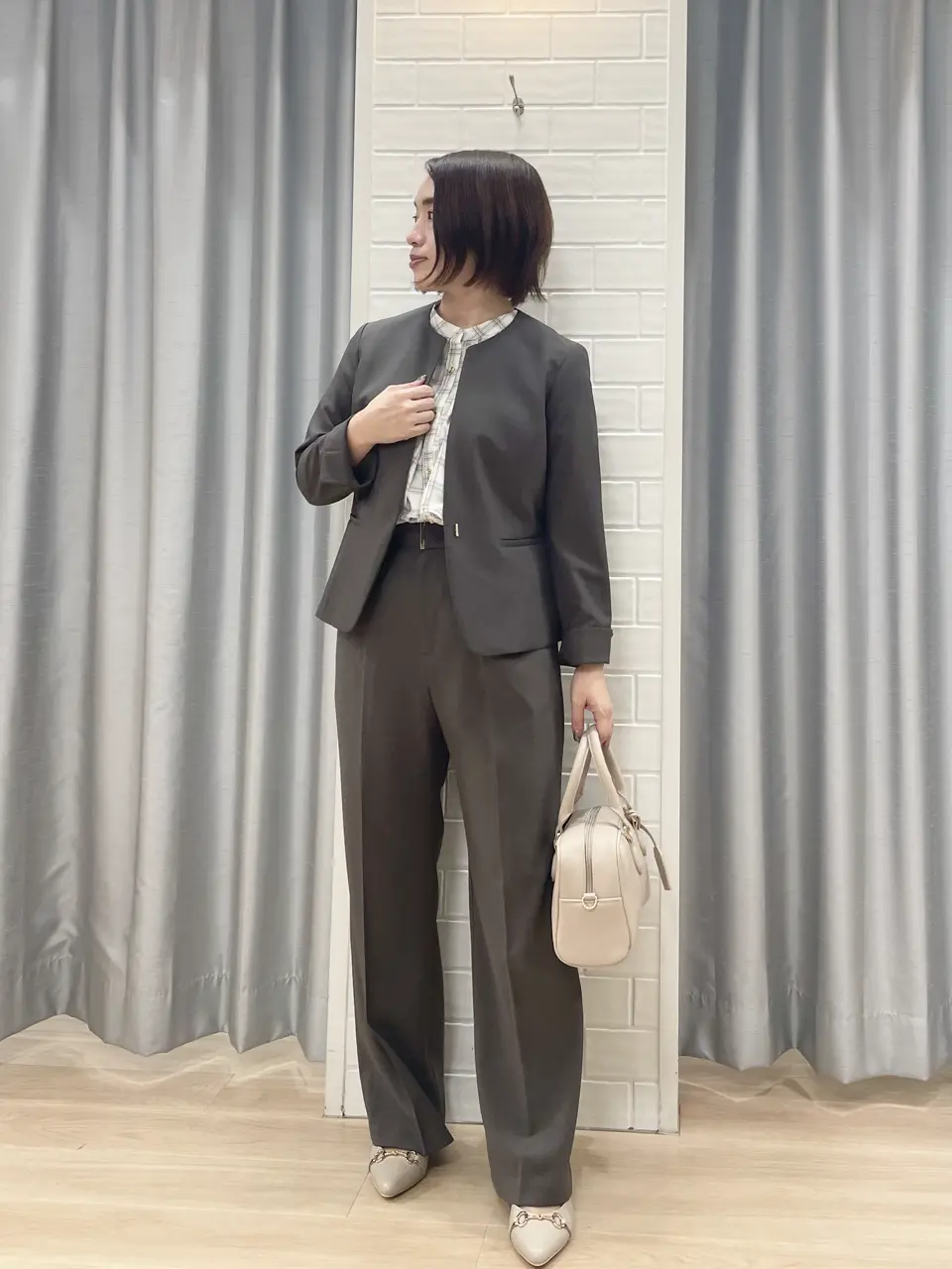 ANY SIS 丸岡 コーディネート画像