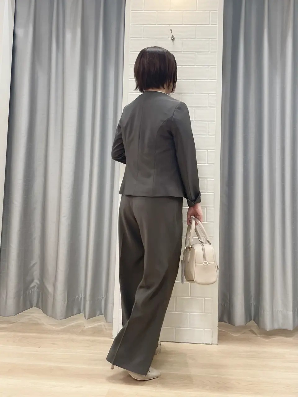 ANY SIS 丸岡 コーディネート画像