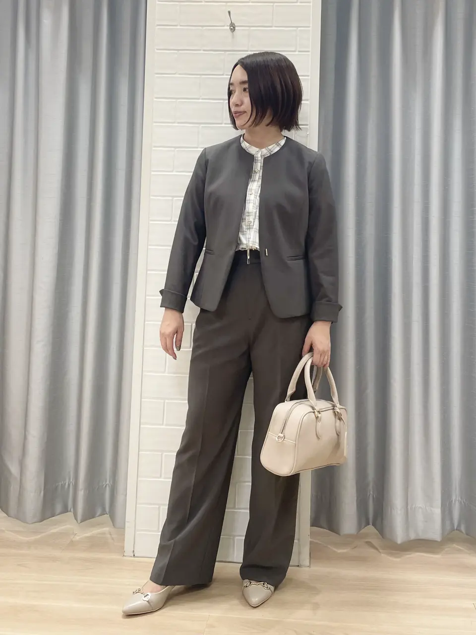 ANY SIS 丸岡 コーディネート画像