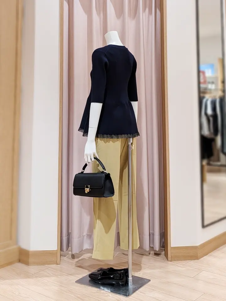 ANY SIS 岩田 コーディネート画像