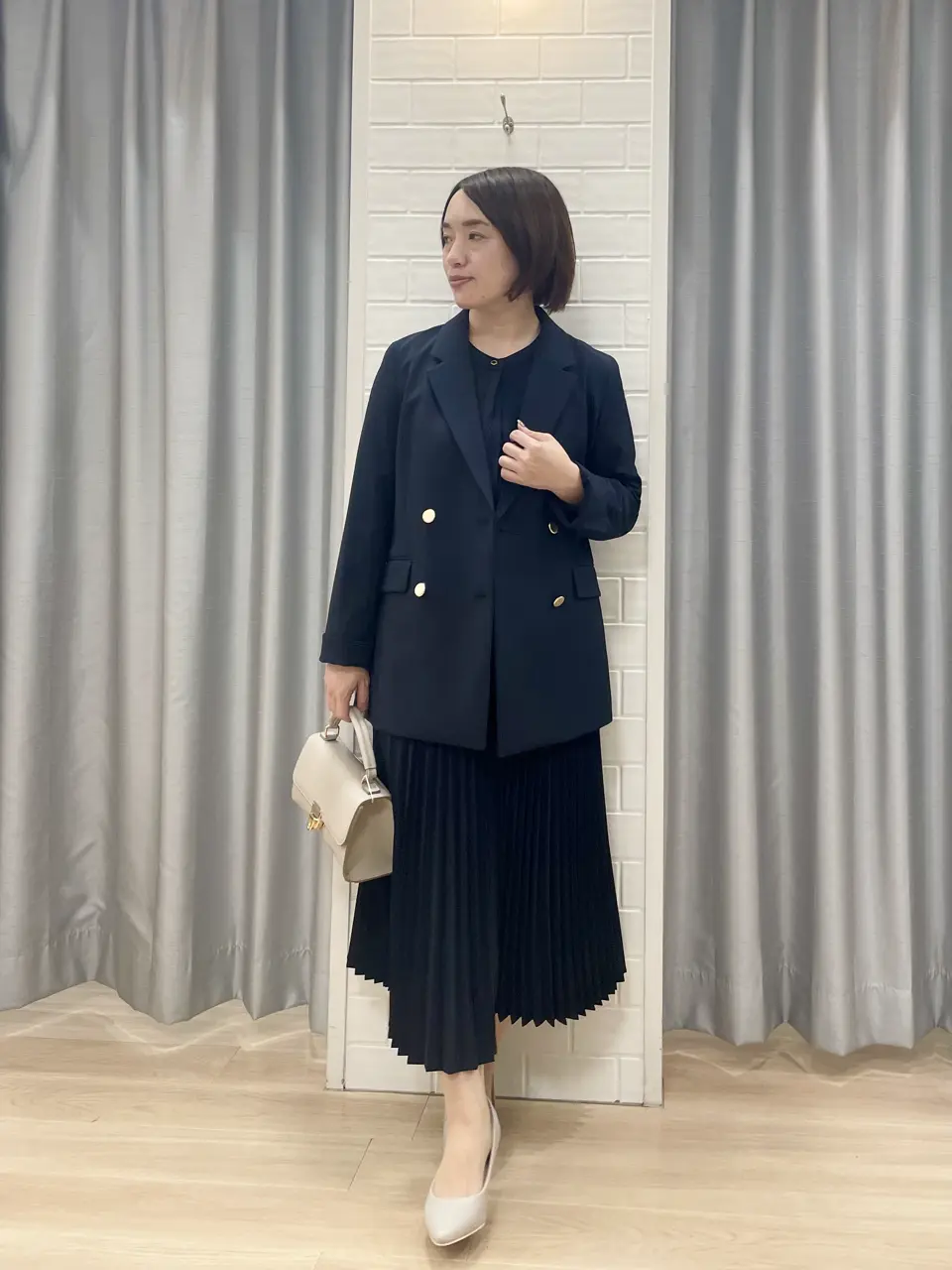 ANY SIS 丸岡 コーディネート画像