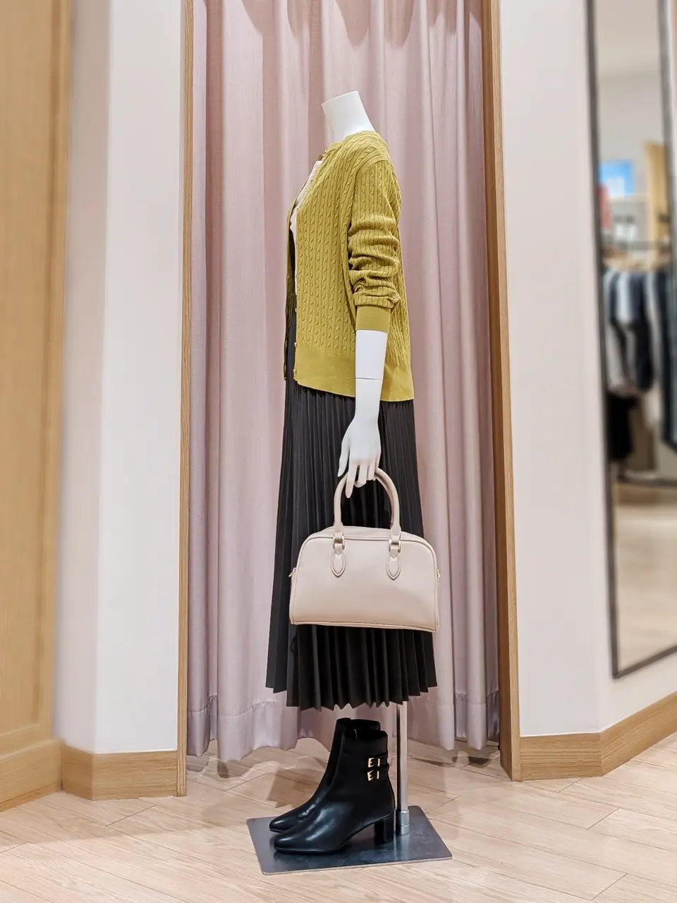 ANY SIS 岩田 コーディネート画像