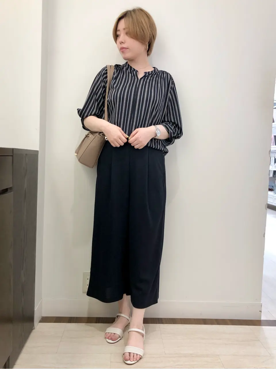 ANY SIS スタッフ コーディネート画像