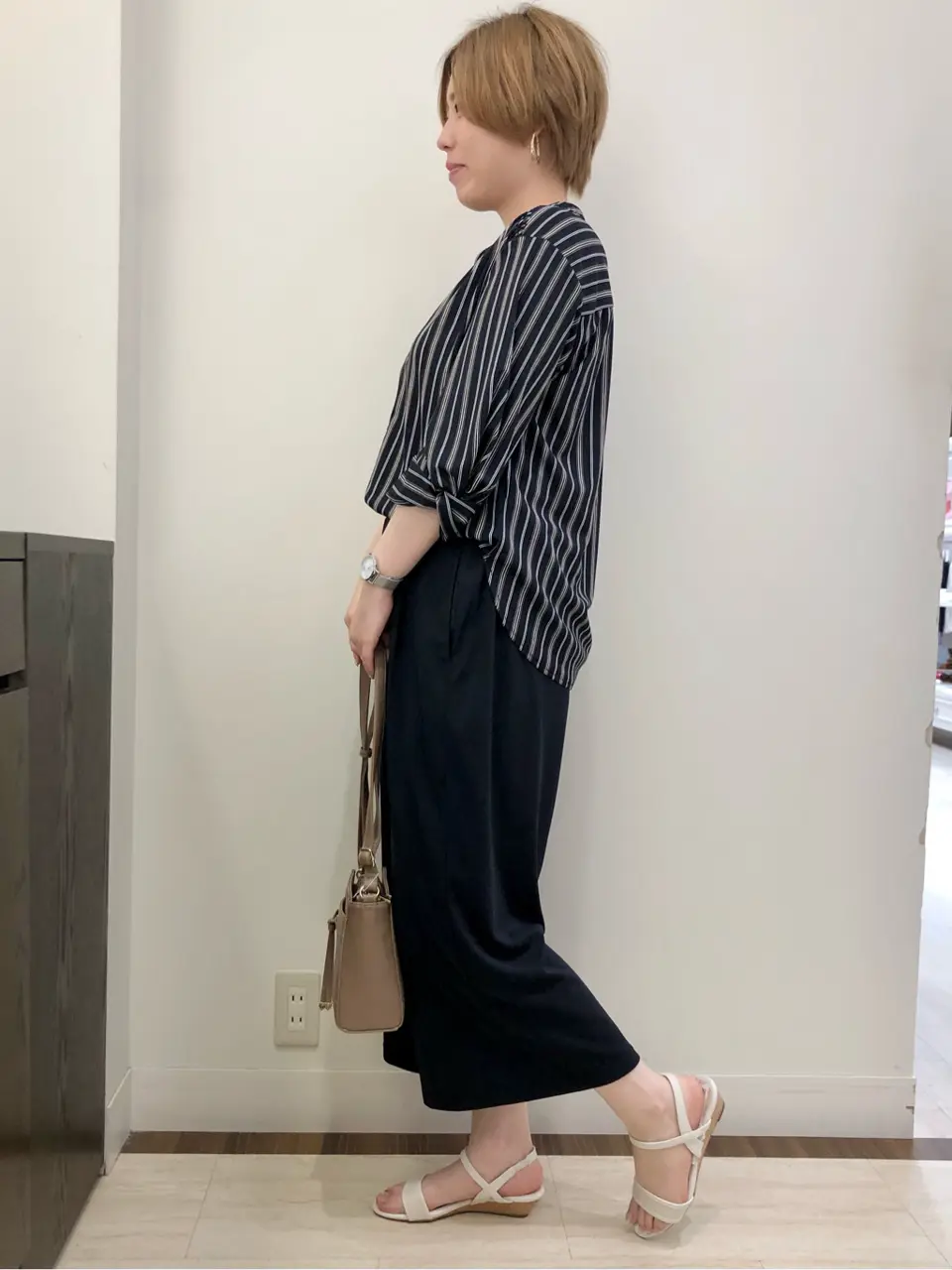 ANY SIS スタッフ コーディネート画像