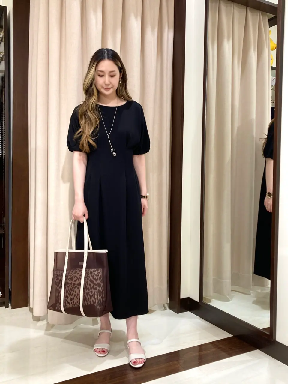 ANY SIS STAFF コーディネート画像