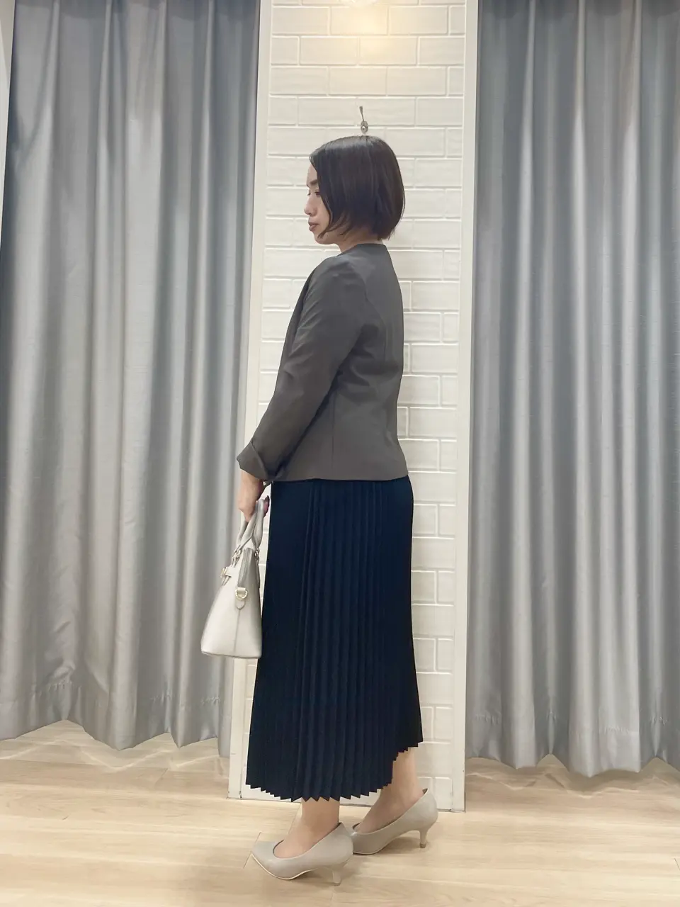 ANY SIS 丸岡 コーディネート画像