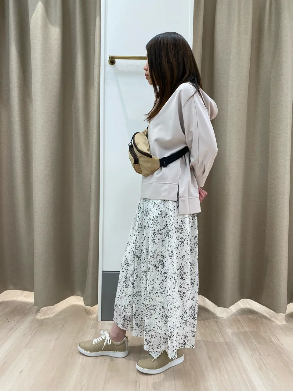 ANY SIS 安東 コーディネート画像