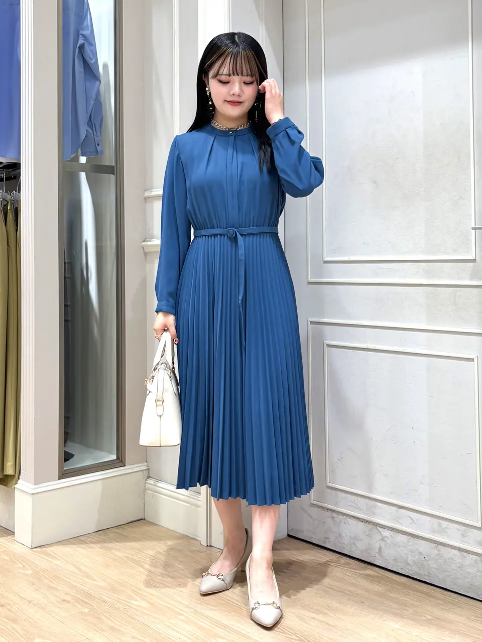 ANY SIS erika コーディネート画像