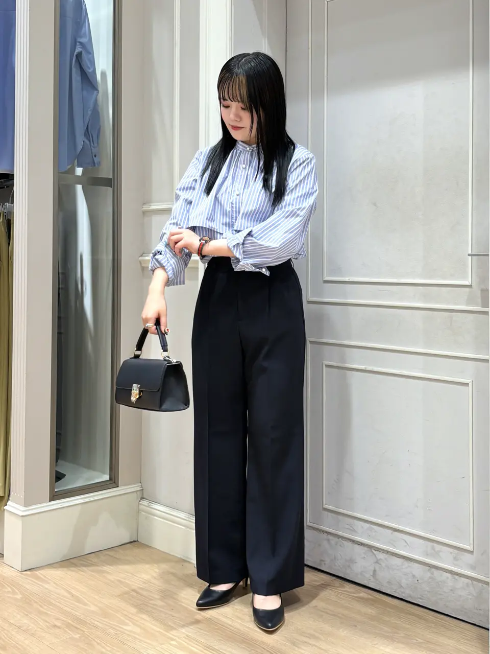 ANY SIS erika コーディネート画像