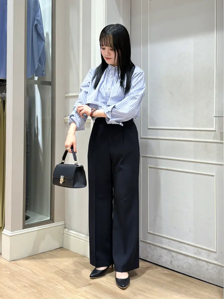 ANY SIS erika コーディネート画像