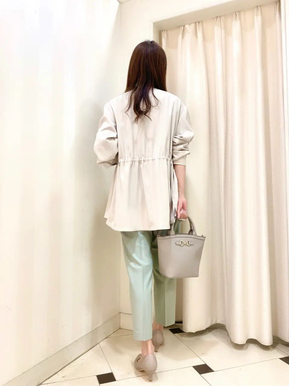 ANY SIS 金井 コーディネート画像