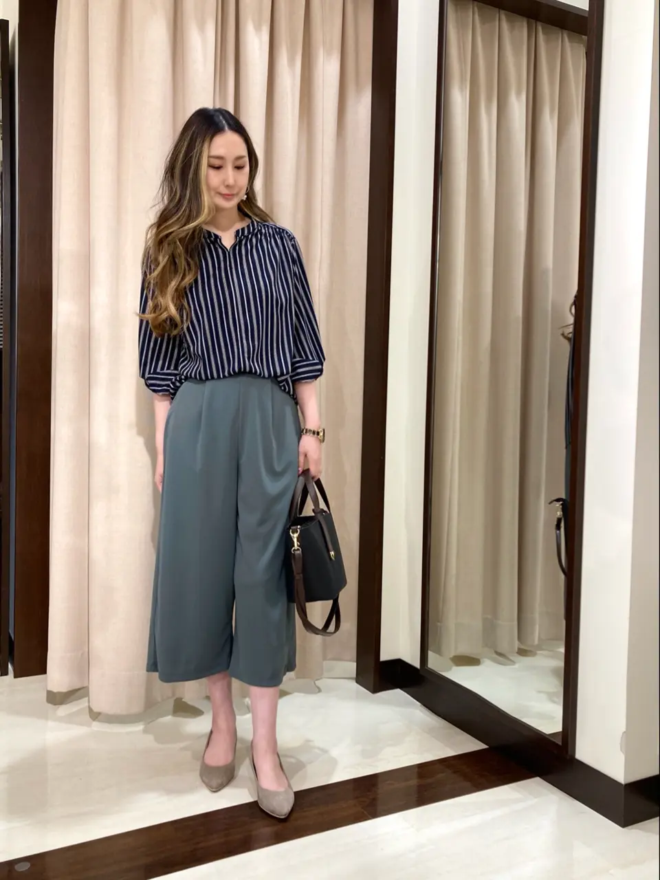 ANY SIS STAFF コーディネート画像