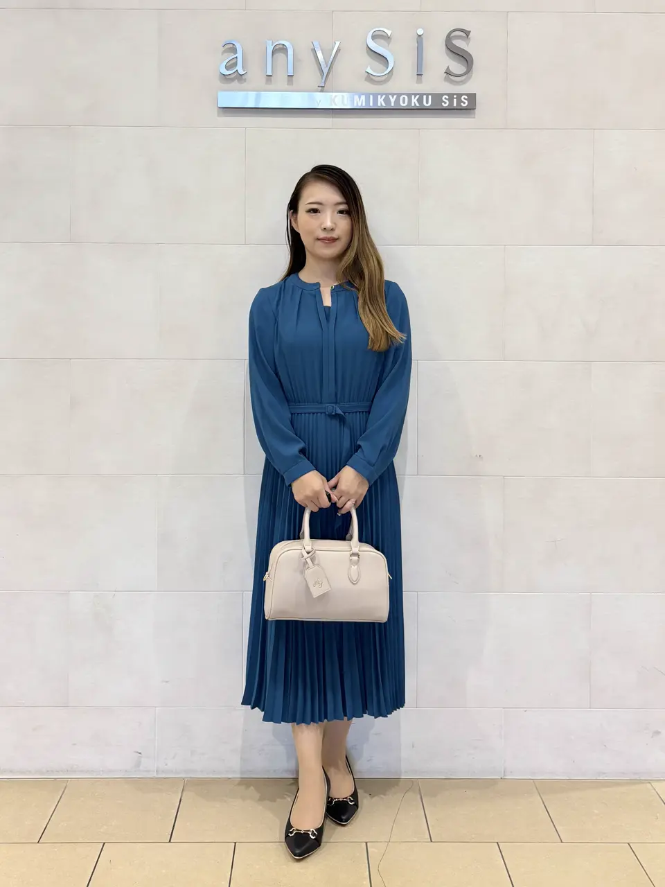 ANY SIS 土居 コーディネート画像