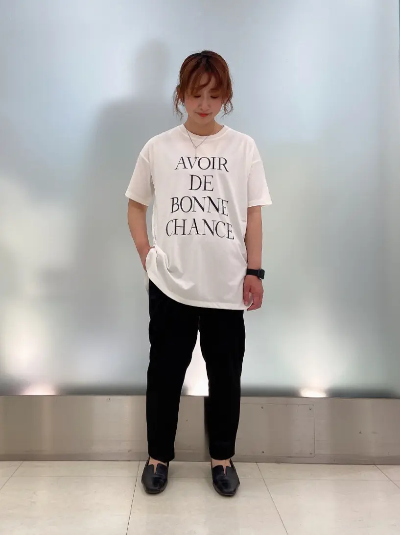 ANY SIS スタッフ コーディネート画像