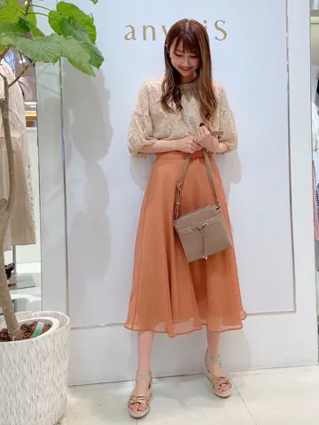 ANY SIS スタッフ コーディネート画像