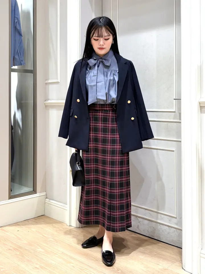 ANY SIS erika コーディネート画像