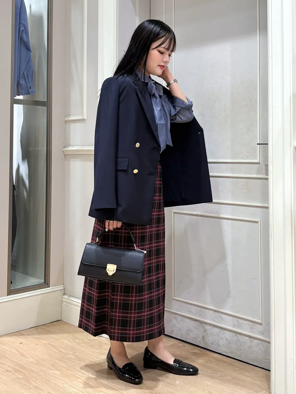 ANY SIS erika コーディネート画像