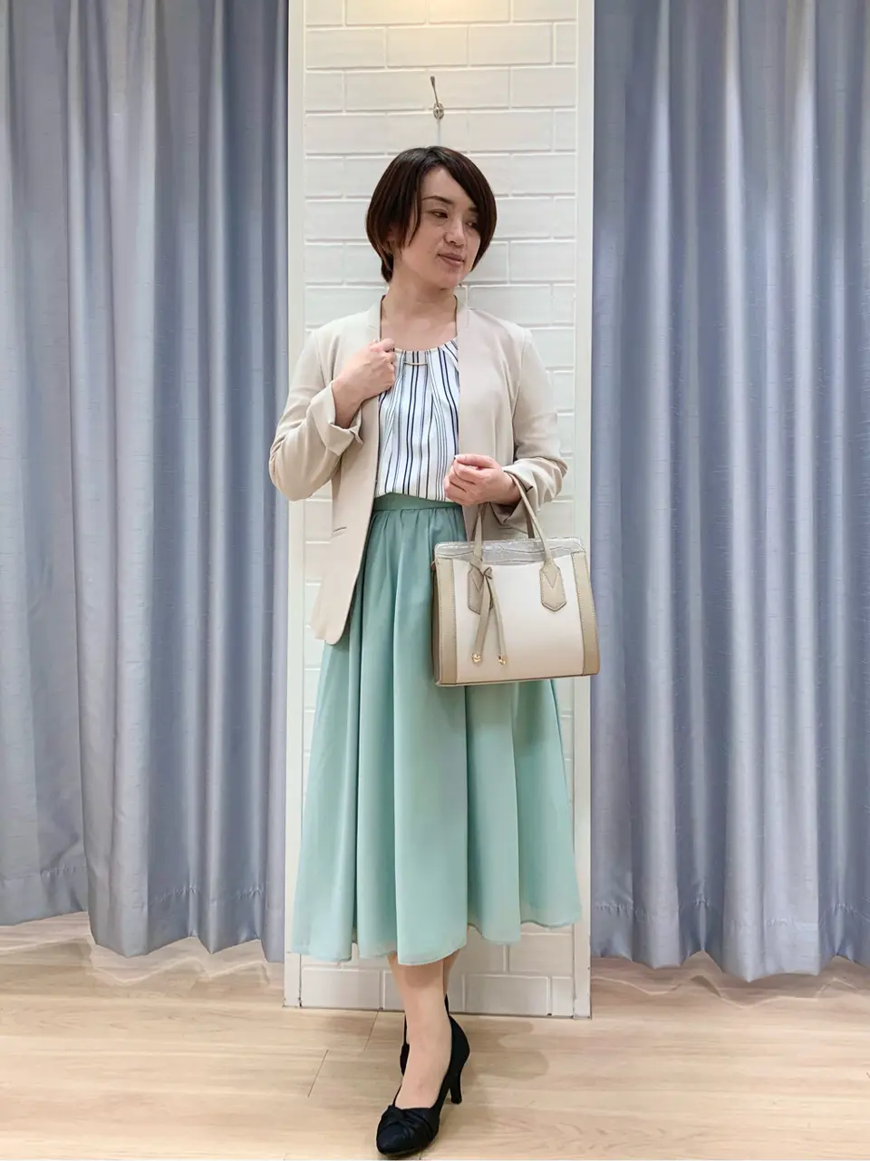 ANY SIS 丸岡 コーディネート画像