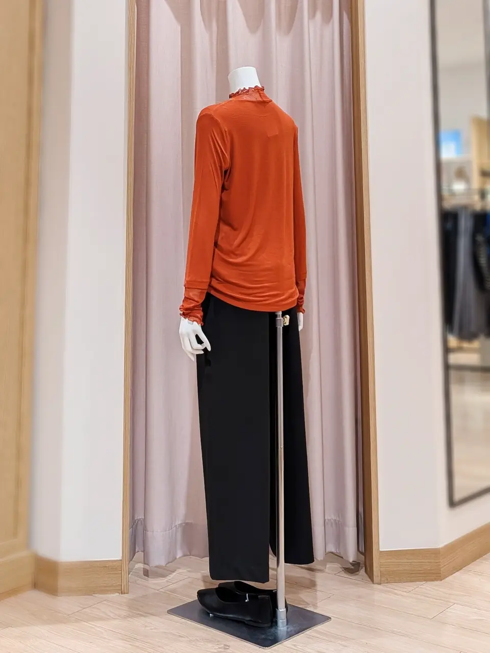 ANY SIS 岩田 コーディネート画像