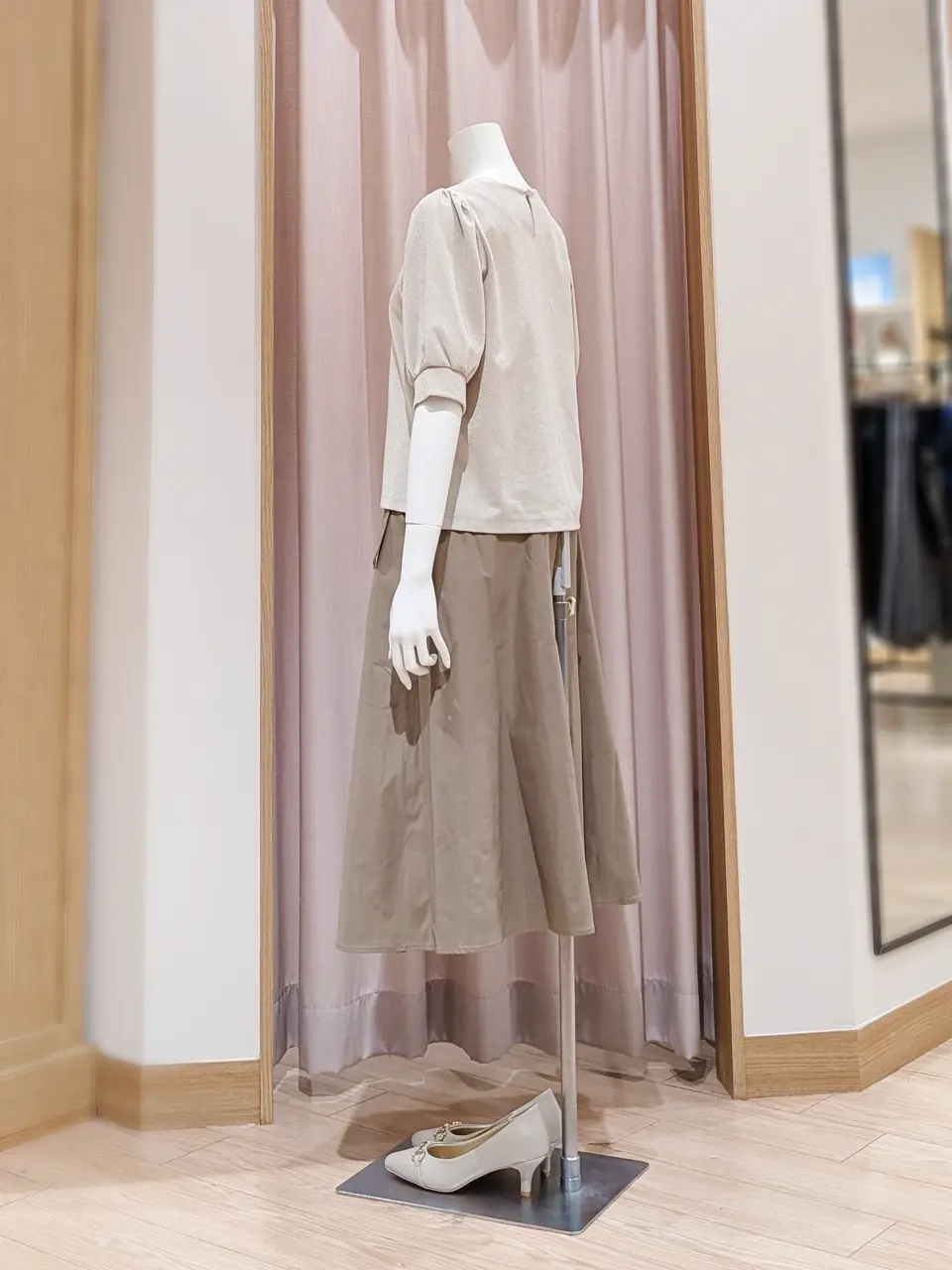 ANY SIS 岩田 コーディネート画像