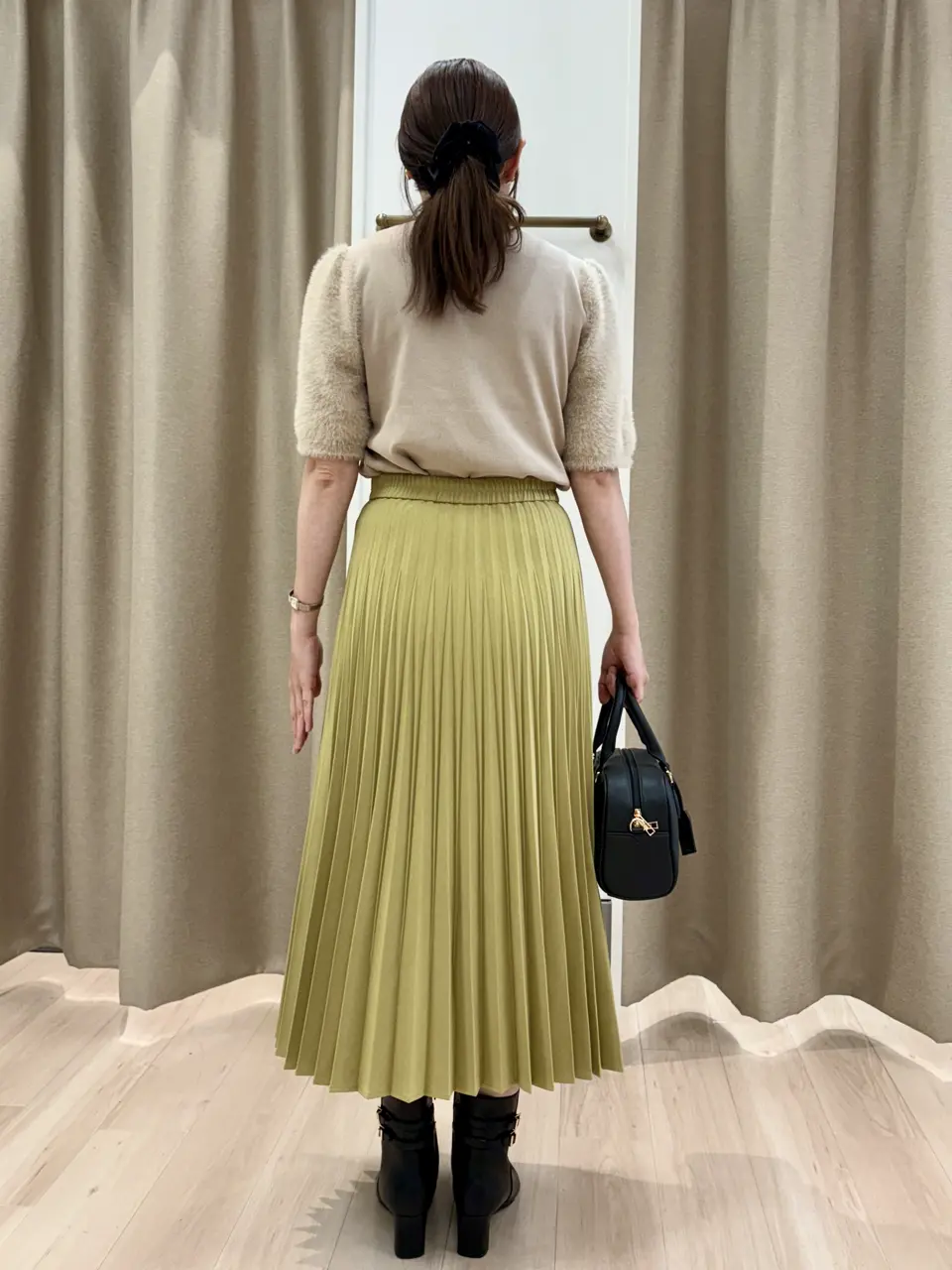 ANY SIS 笠羽 コーディネート画像