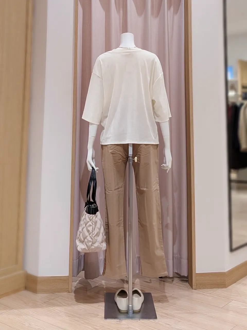 ANY 岩田 コーディネート画像